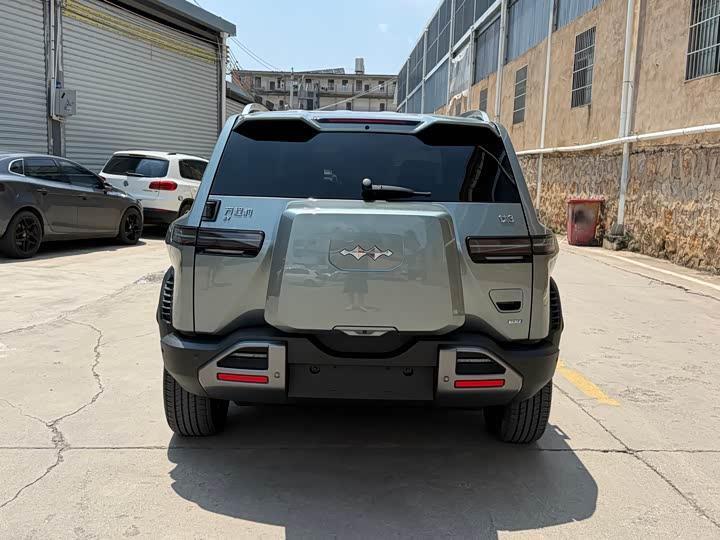 BYD FangChengBao Titanium 3 (Tai 3), 2025 — фото 5 из 12