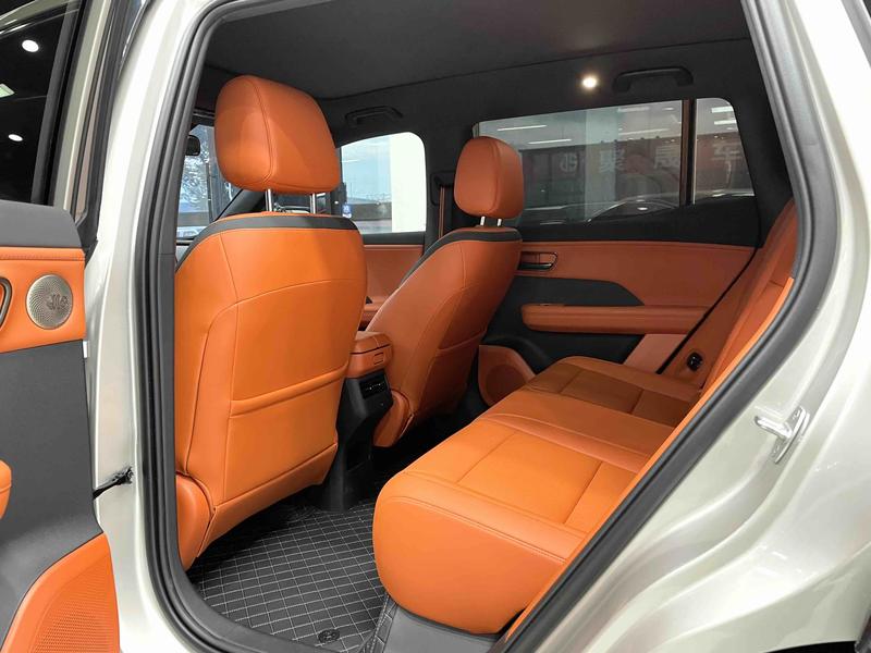 Toyota bZ3X, 2025 — фото 11 из 12
