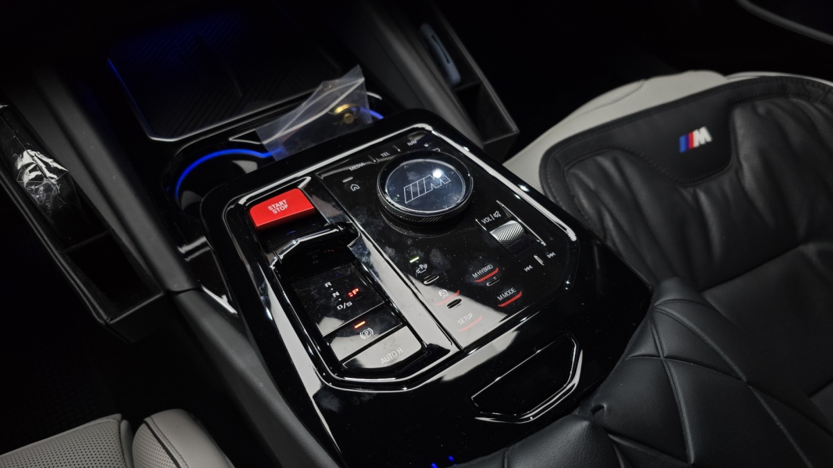 BMW M5, 2025 — фото 9 из 12