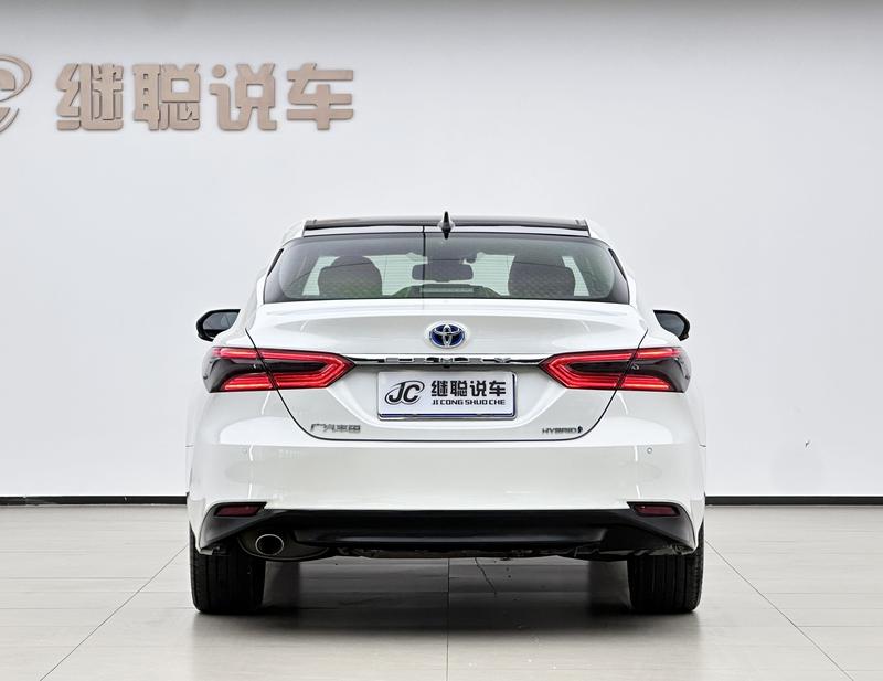 Toyota Camry, 2021 — фото 4 из 12