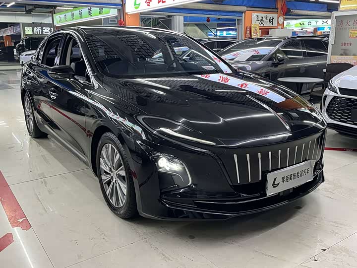 Hongqi E-QM5, 2023 — купить в Самаре под ключ
