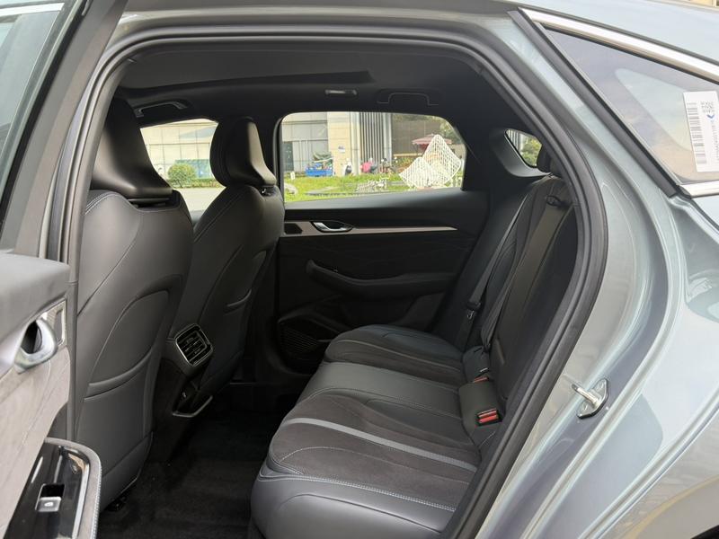 Geely Preface, 2025 — фото 10 из 11