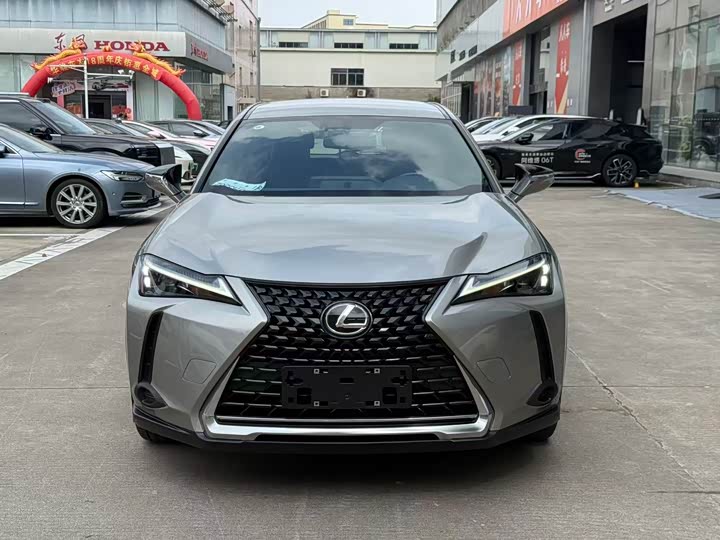 Lexus UX, 2023 — фото 2 из 5