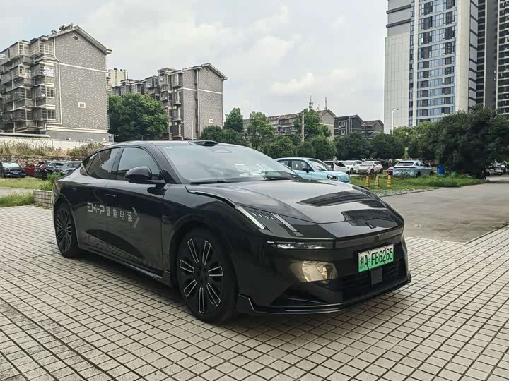 Lynk & Co 30 EM-P Hybrid, 2025 — фото 3 из 9