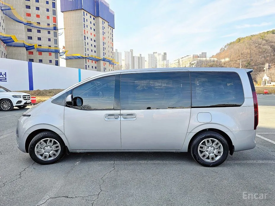 Hyundai Staria, 2022 — фото 3 из 12