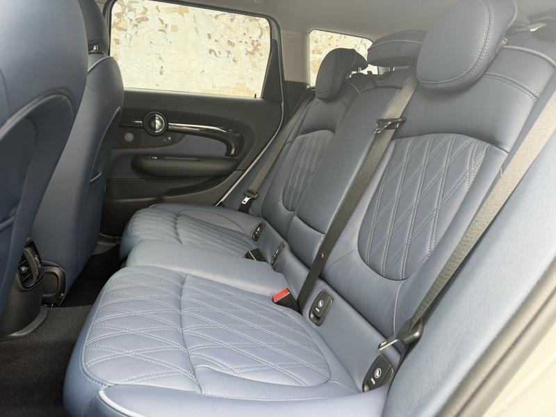 Mini Clubman, 2022 — фото 11 из 12