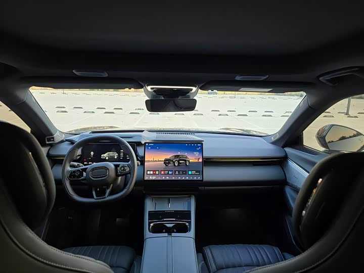 Lynk & Co 08 EM-P Hybrid, 2025 — фото 5 из 9
