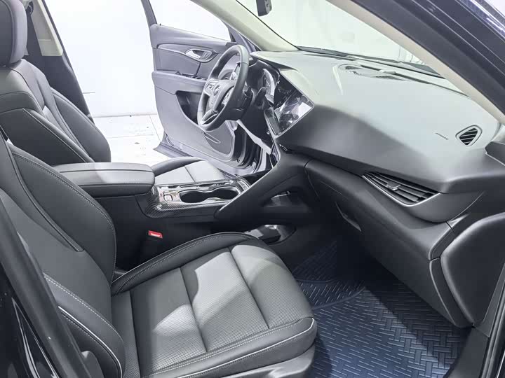 Buick Envision Plus, 2023 — фото 5 из 9