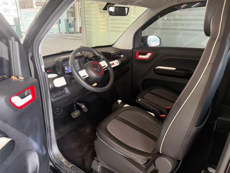 Wuling Mini EV, 2022 — фото 7 из 8