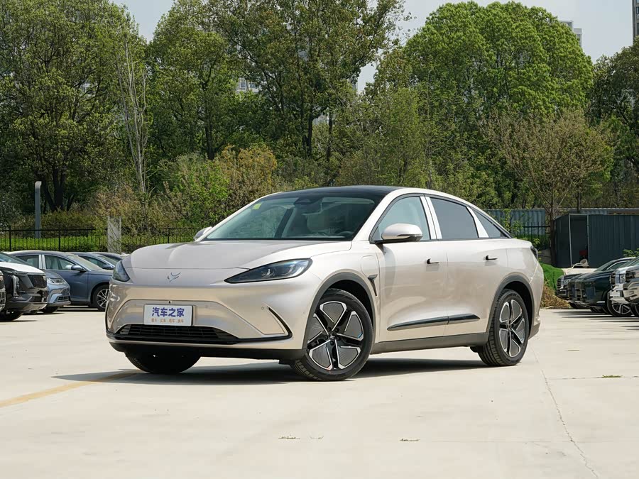 BAIC Arcfox Alpha S6, 2026 — купить в Иванове под ключ