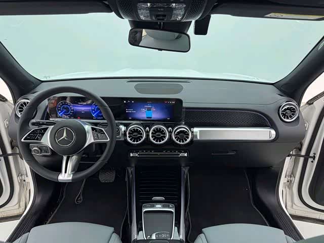 Mercedes-Benz EQB, 2026 — фото 9 из 9