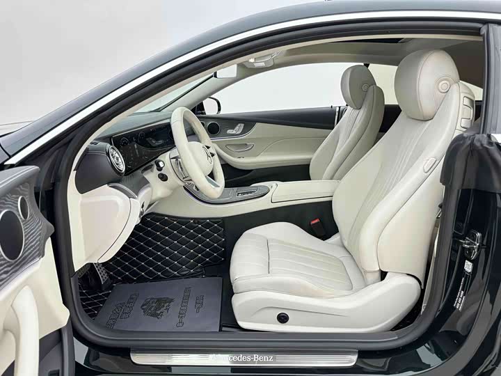 Mercedes-Benz E-Class, 2023 — фото 6 из 9