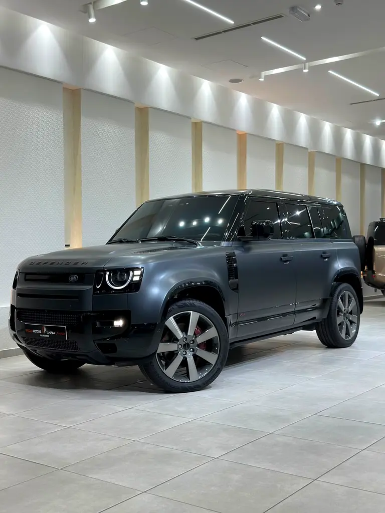 Land Rover Defender, 2026