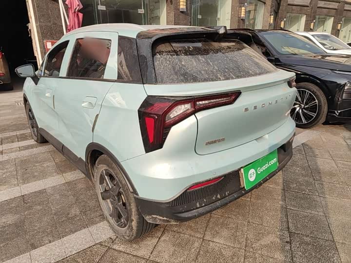 Geely Geometry E Firefly, 2023 — фото 5 из 9