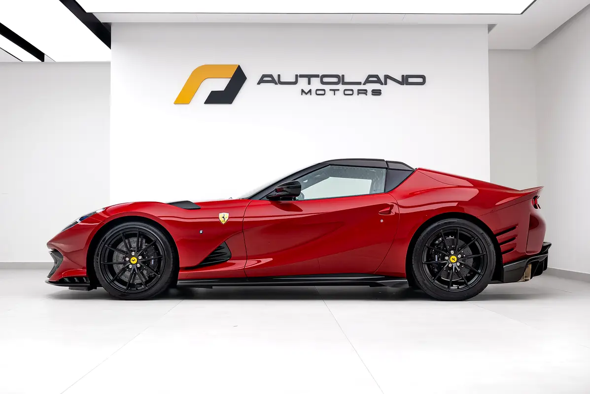 Ferrari 812, 2024 — фото 4 из 10