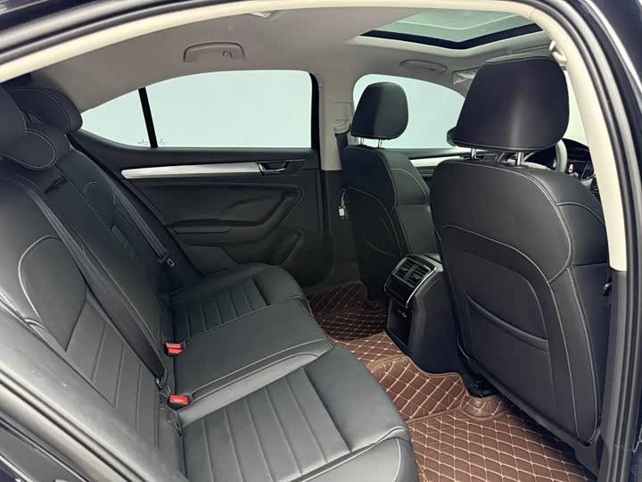 Skoda Superb, 2024 — фото 9 из 9