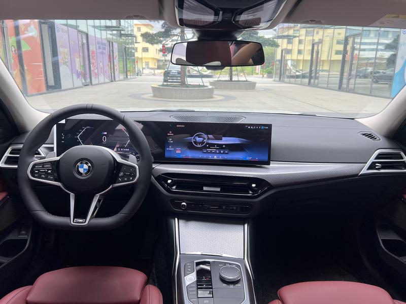 BMW 3 Series, 2025 — фото 6 из 9