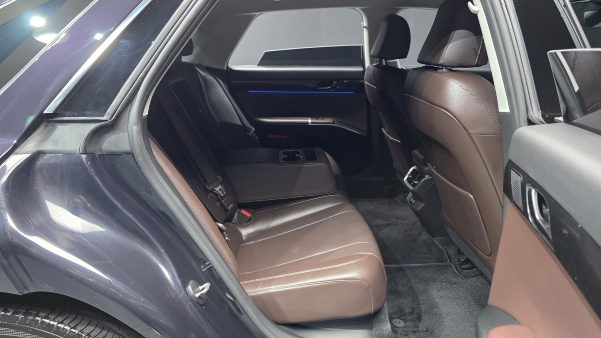Hyundai Grandeur, 2023 — фото 11 из 12