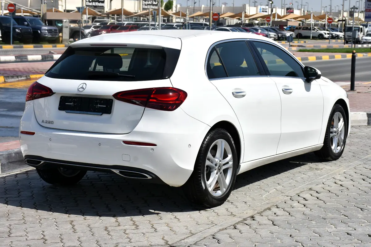 Mercedes-Benz A-Class, 2024 — фото 4 из 10