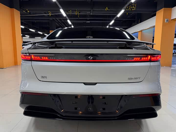 Dongfeng Yipai eπ 007, 2024 — фото 8 из 9