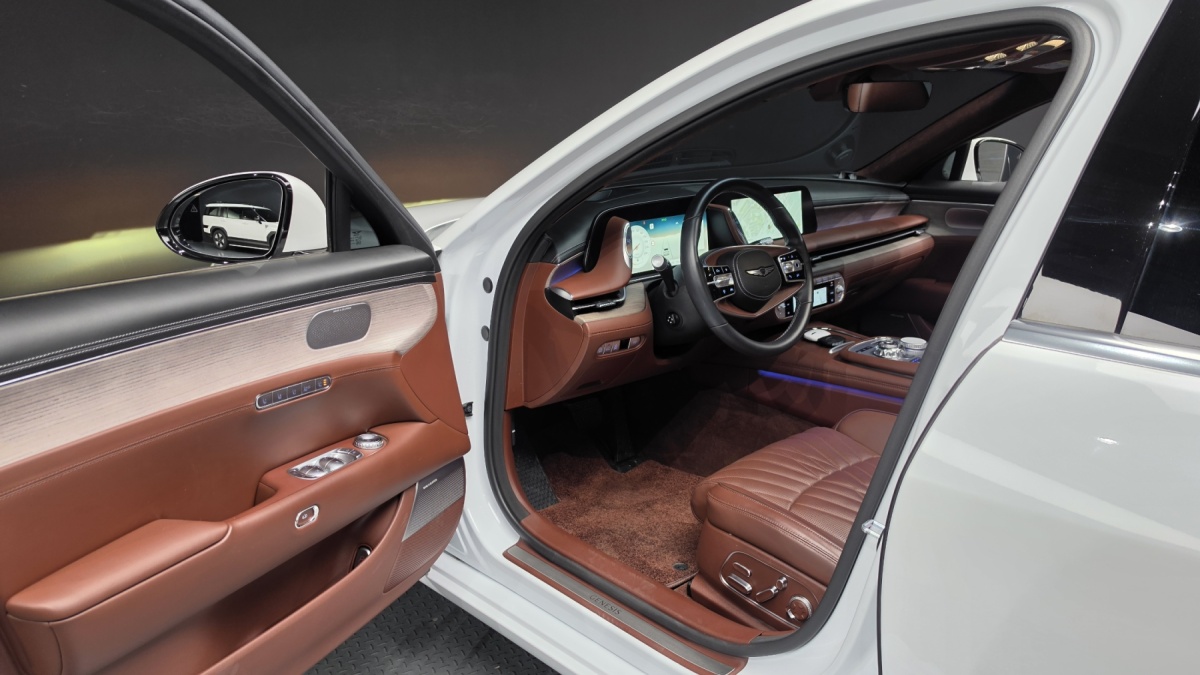 Genesis G90, 2022 — фото 9 из 12
