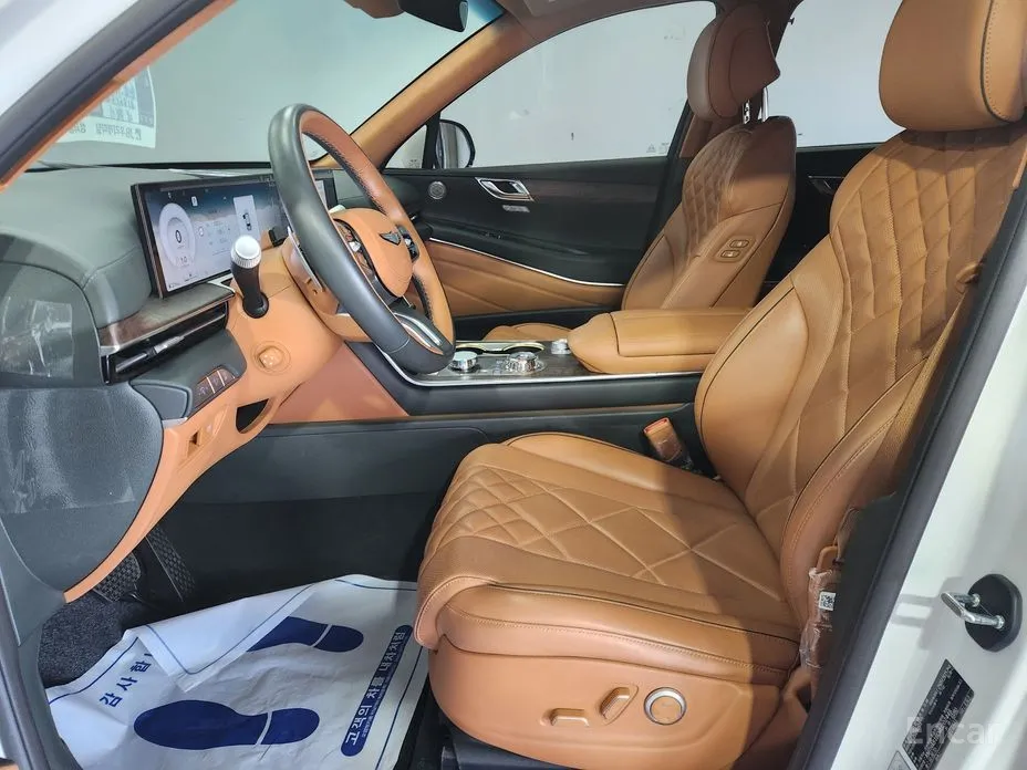 Genesis GV80, 2023 — фото 10 из 12