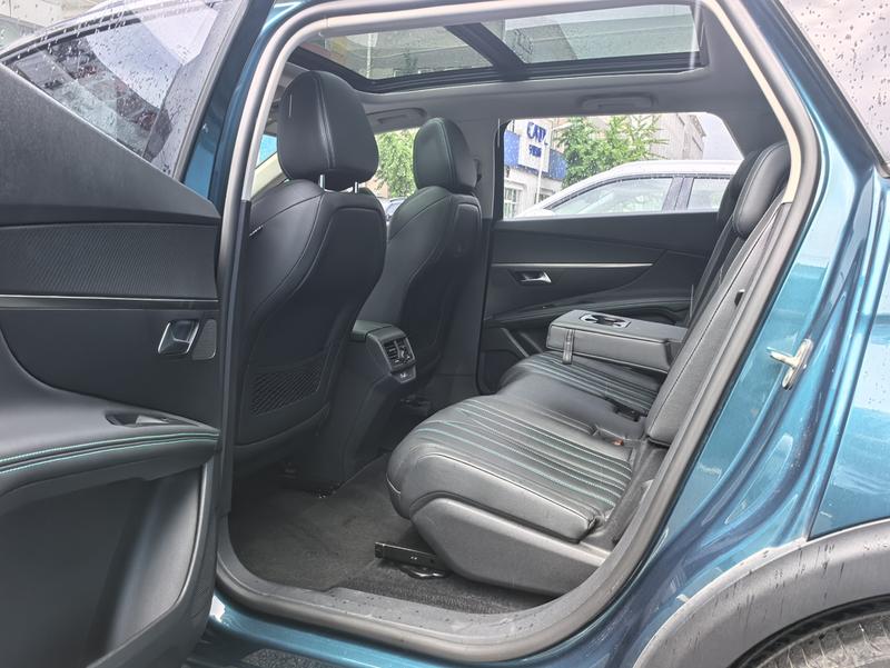 Peugeot 5008, 2022 — фото 9 из 12