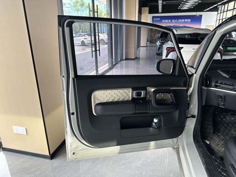 Baojun KiWi EV, 2022 — фото 7 из 8
