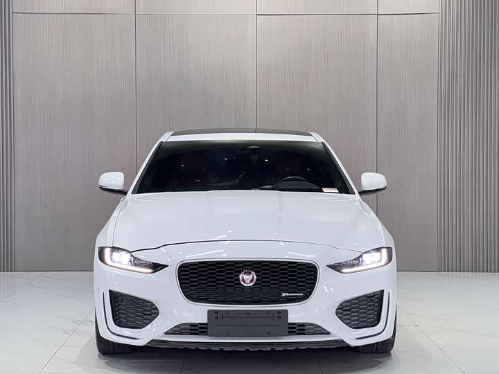 Jaguar XE L, 2022 — фото 2 из 9