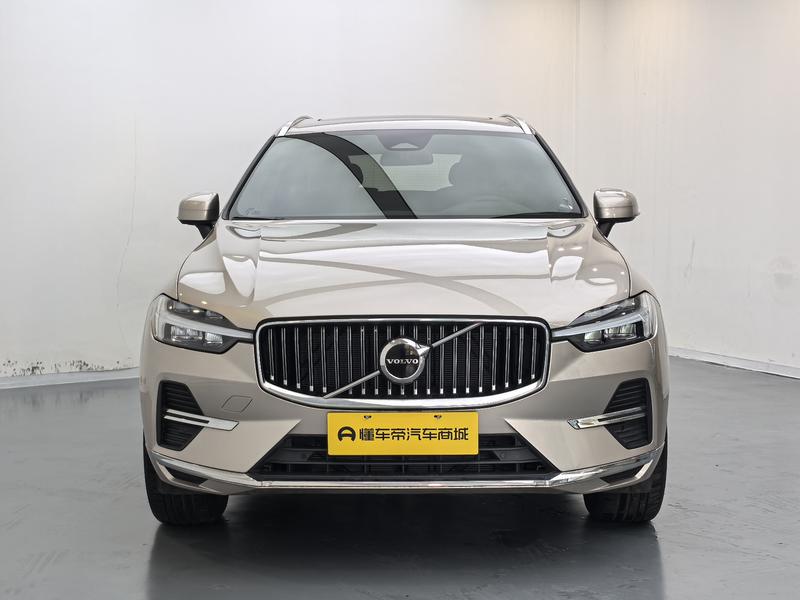 Volvo XC60, 2023 — фото 2 из 12