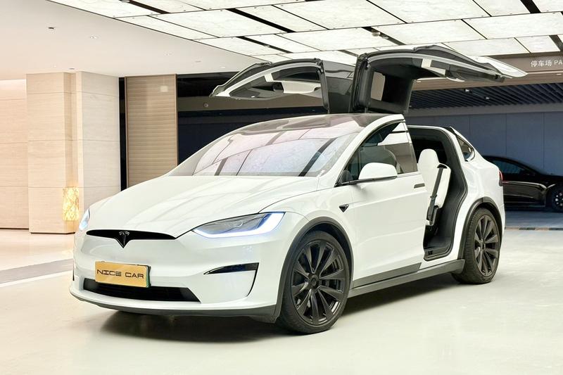 Tesla Model X, 2023 — купить в Костроме под ключ