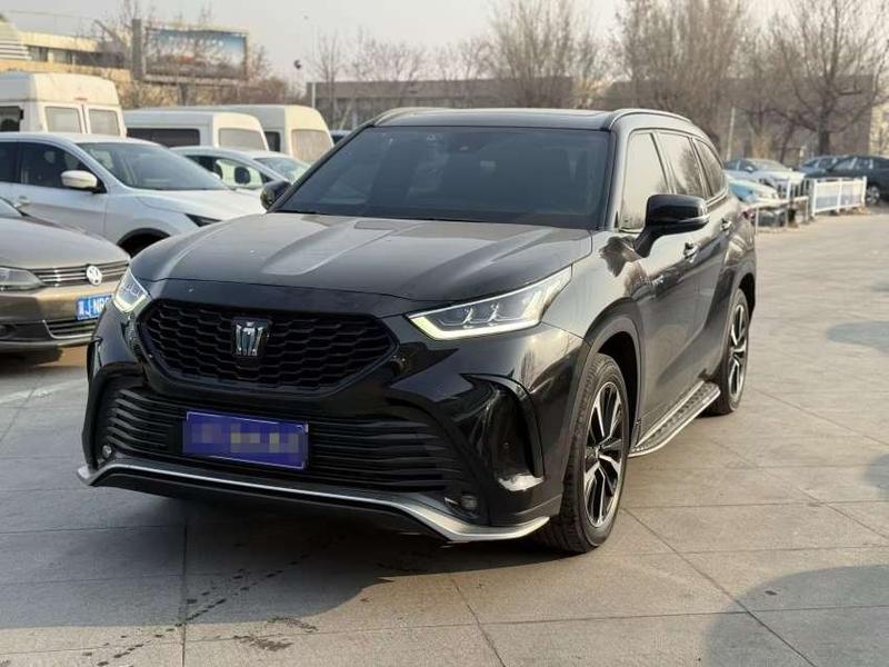 Toyota Crown Kluger, 2022 — купить в Перми под ключ