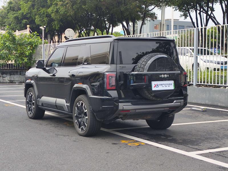 BYD FangChengBao Leopard 8, 2024 — фото 5 из 11