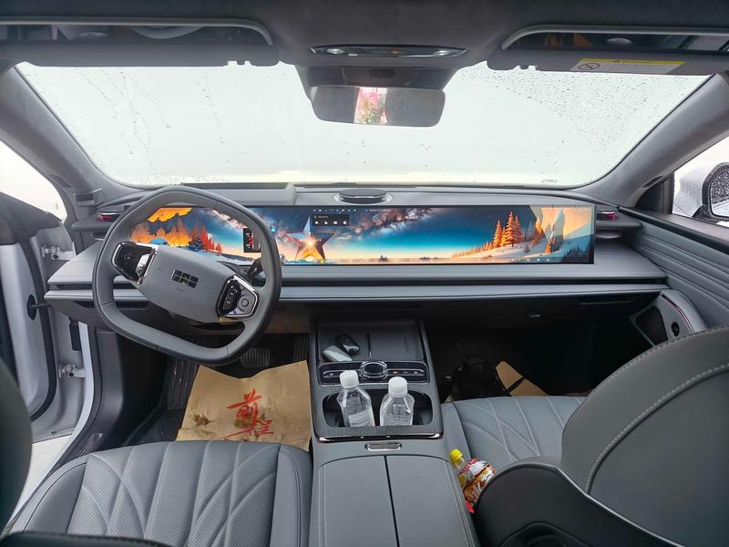 Geely Galaxy E8, 2024 — фото 7 из 10