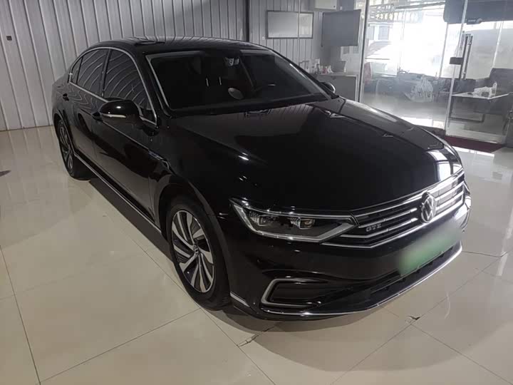 Volkswagen Magotan GTE Hybrid, 2023 — фото 4 из 9