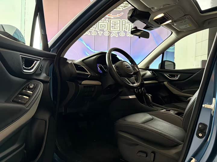 Subaru Forester, 2022 — фото 8 из 9
