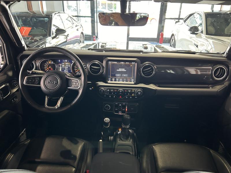 Jeep Wrangler, 2022 — фото 8 из 12