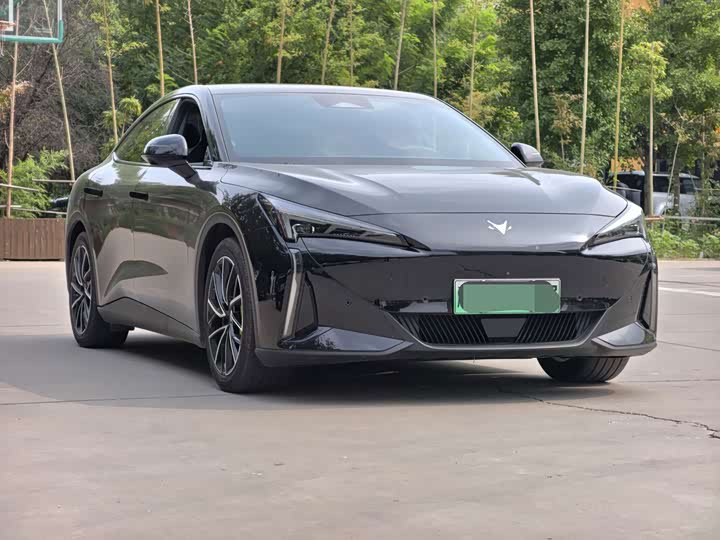 BAIC Arcfox Alpha S5, 2025 — фото 3 из 9