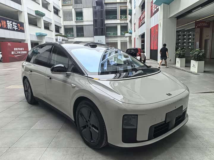 LiXiang i8, 2025 — фото 3 из 9