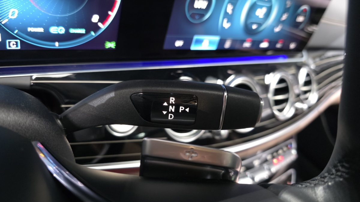 Mercedes-Benz E-Class, 2023 — фото 9 из 12