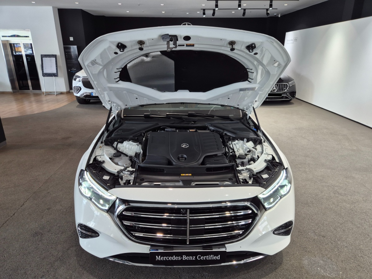 Mercedes-Benz E-Class, 2026 — фото 6 из 12