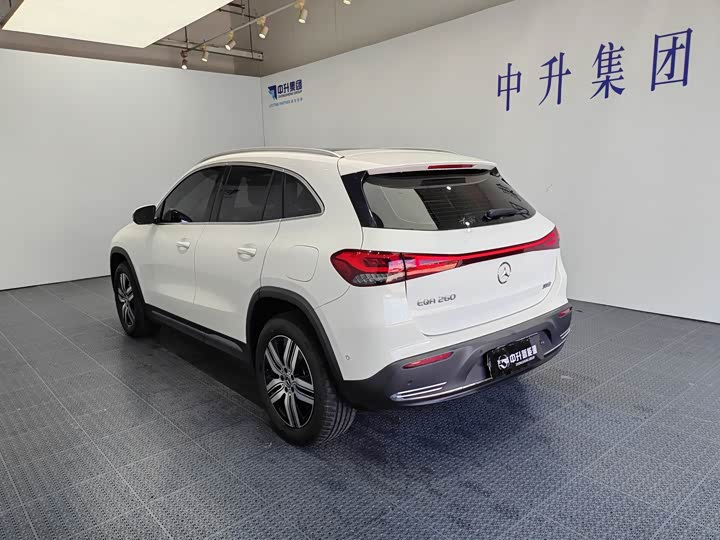 Mercedes-Benz EQA, 2023 — фото 4 из 9