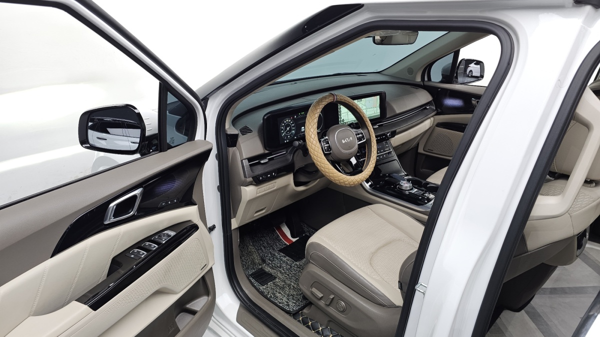 Kia Carnival, 2022 — фото 9 из 12