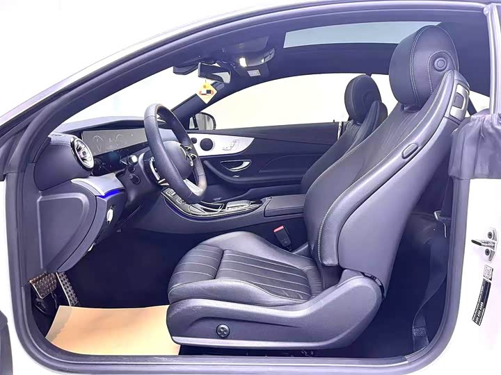 Mercedes-Benz E-Class, 2024 — фото 4 из 7