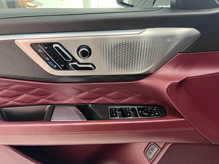 Cadillac CT6, 2025 — фото 6 из 9