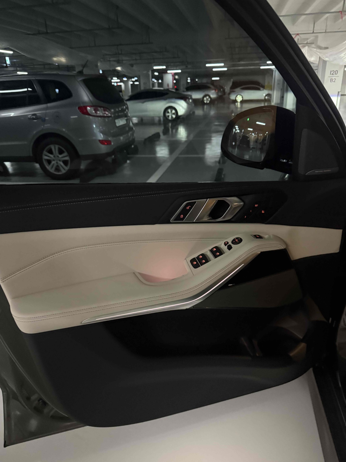BMW X5, 2025 — фото 9 из 12