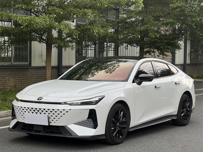 Changan UNI-V, 2025 — купить в Москве под ключ