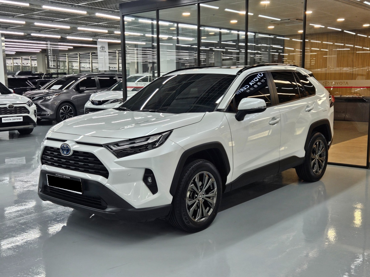Toyota RAV4, 2024 — купить в Калуге под ключ