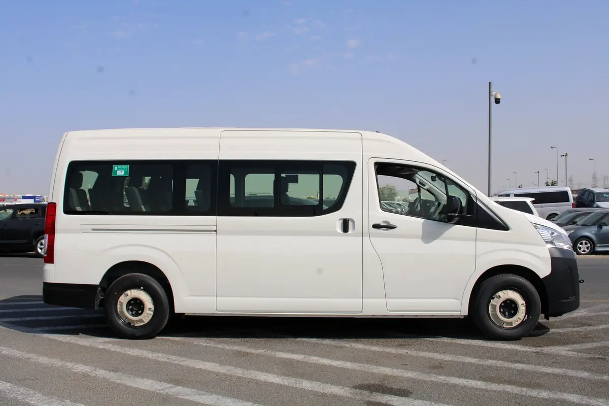 Toyota Hiace, 2026 — фото 3 из 10