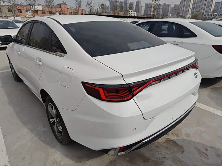 Geely Emgrand L Hi·P Hybrid, 2024 — фото 5 из 9